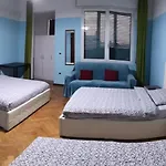 New Life ベッド・アンド・ブレックファスト 3*